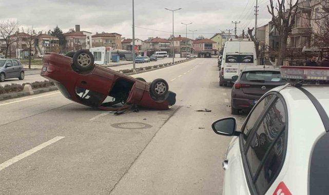 Karaman’da Takla Atan Otomobilin Sürücüsü Yaralandı